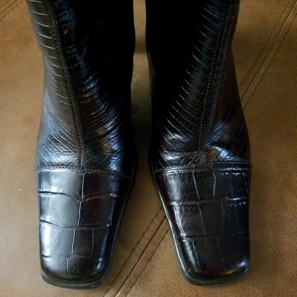 Boots - Picture 1 of 4